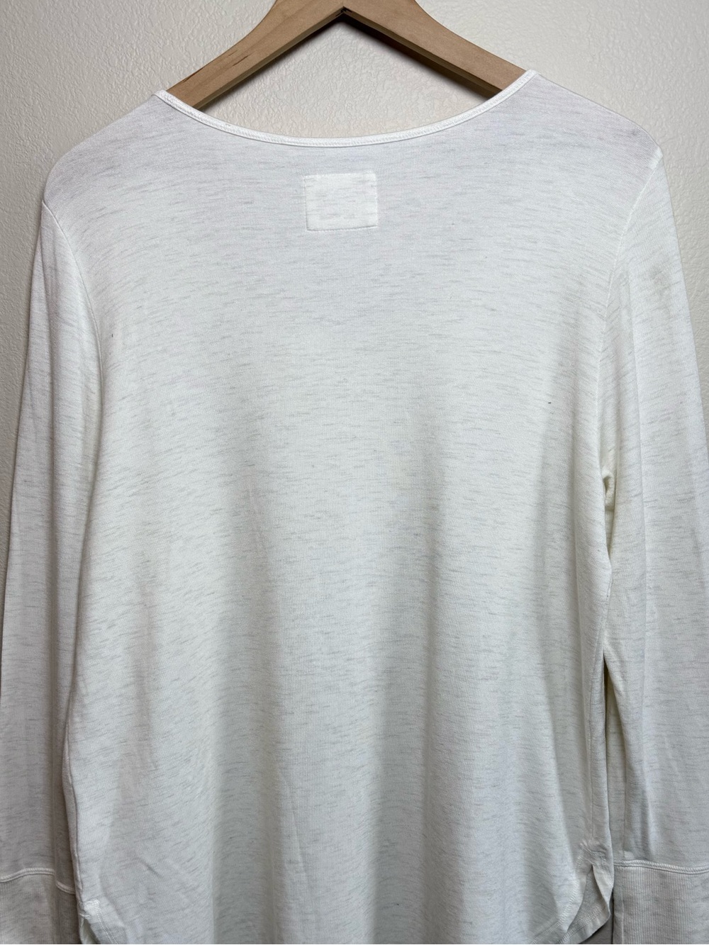 Lilly Pulitzer White Luxletic Kerah Long Sleeve Tee Super Soft Stretchy Top LG - Picture 7 of 12